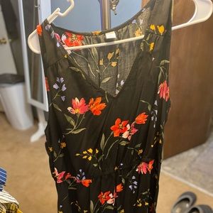 Women’s knee-length dress